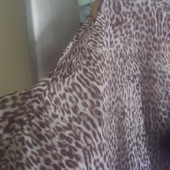 Top - Picture 2 of 3